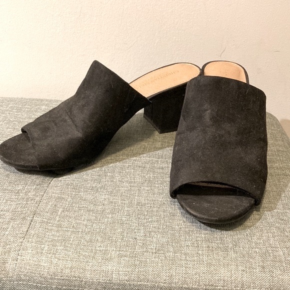 Christian Siriano open toe block heels - Picture 2 of 6